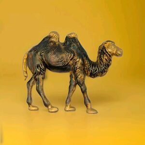 Vintage Camel Gold Tone Brooch Pin Jewelry Sahara Desert Estate